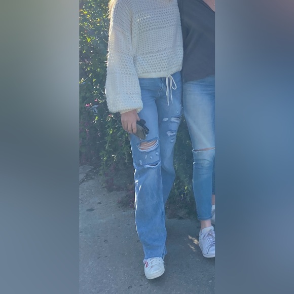 Zara Full Length High-Rise Distressed Jeans - Picture 4 of 4